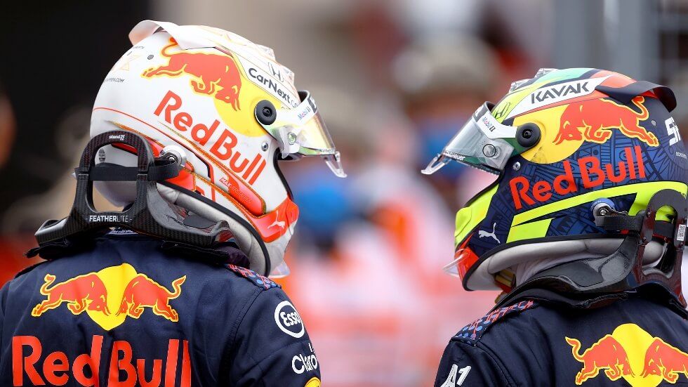 No es fácil ser compañero de Verstappen, admite Sergio Pérez