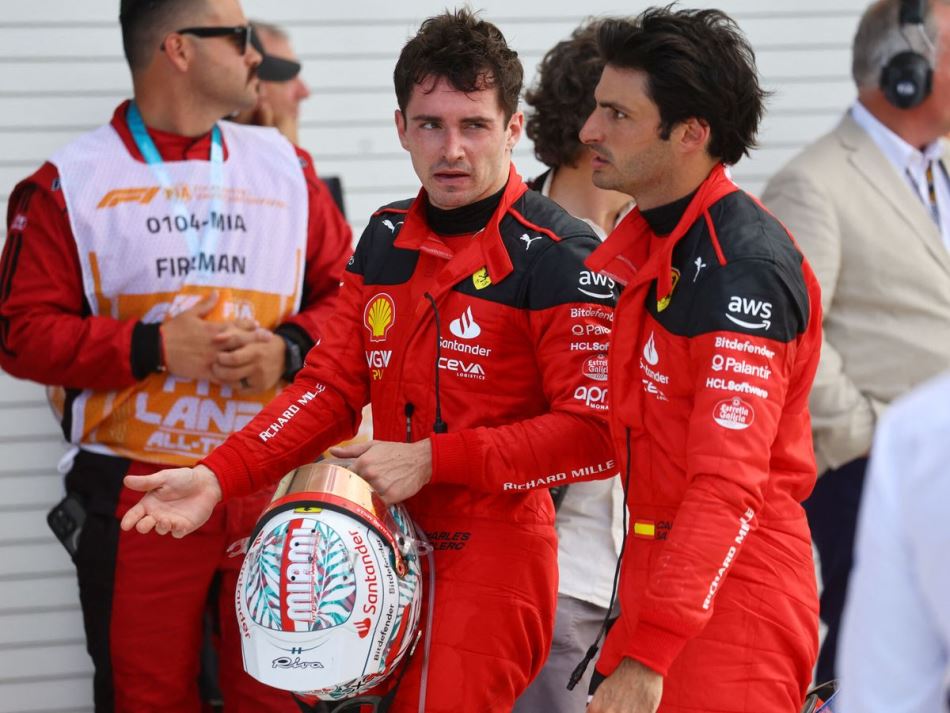 Leclerc cree que las mejoras del SF-23 están favoreciendo al estilo de conducción de Carlos Sainz