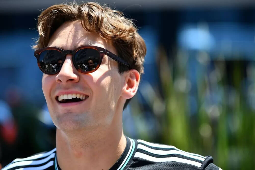 George Russell reafirma su lealtad a Mercedes ante rumores de Verstappen