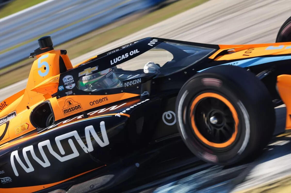 O’Ward se queda con la Pole en Nashville y busca una victoria para cerrar la temporada