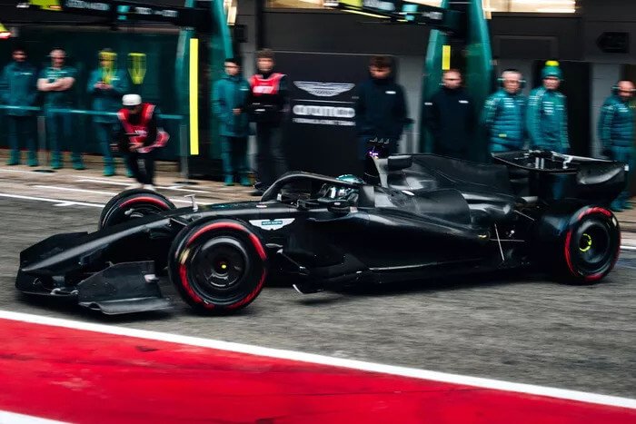 Newey revela los secretos del Aston Martin AMR26: El monoplaza más compacto de la nueva era